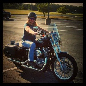 Meet your Posher, Sharon